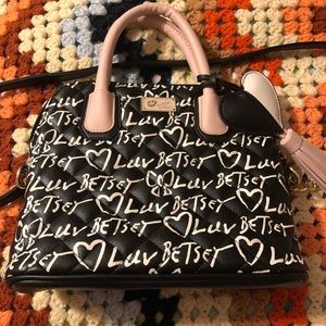 Betsy Johnson crossbody bag (perfect condition)